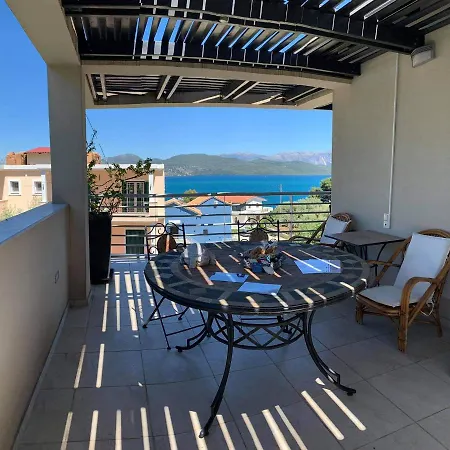 Holiday home Theosis *