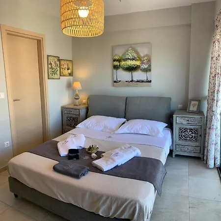 Holiday home Theosis