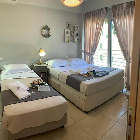 Theosis Tatil Evi